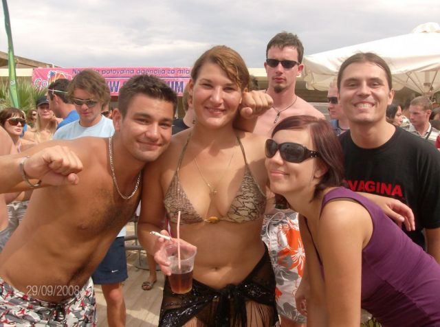 i/Kranj/Absolvent08/10-BeachParty/absolvent 2198.jpg_640.jpg